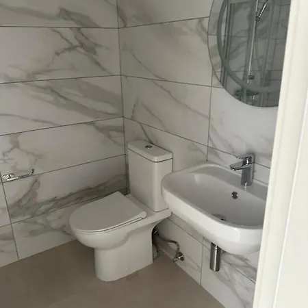 1 In A Shared 3 Bedrrom In Swieqi 10 Mins Away From Paceville And Apartment *